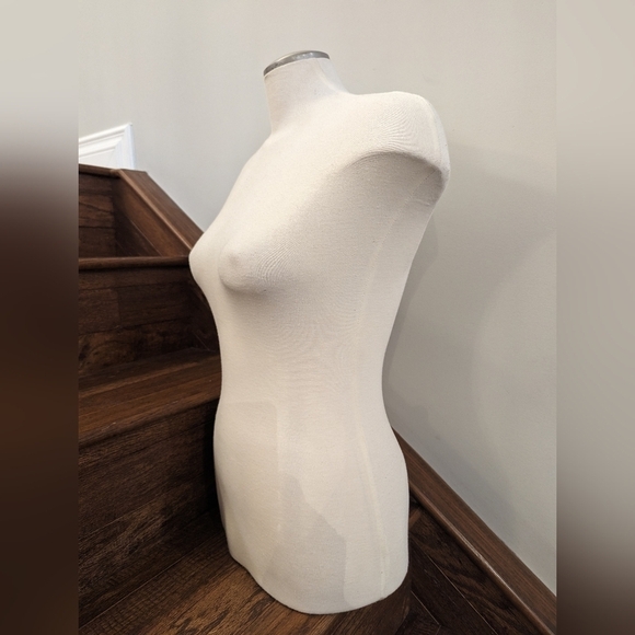 Female Mannequin, Lightweight Design, Reseller, Display Model Sz 8-10 - Picture 3 of 5